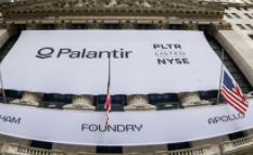Palantir发布超预期财报并上调全年营收预期,AI需求推动公司未来持续增长