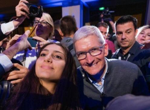 苹果(AAPL.US) Tim Cook在欧洲巡游中谈论加密货币、新闻质量、隐私等议题