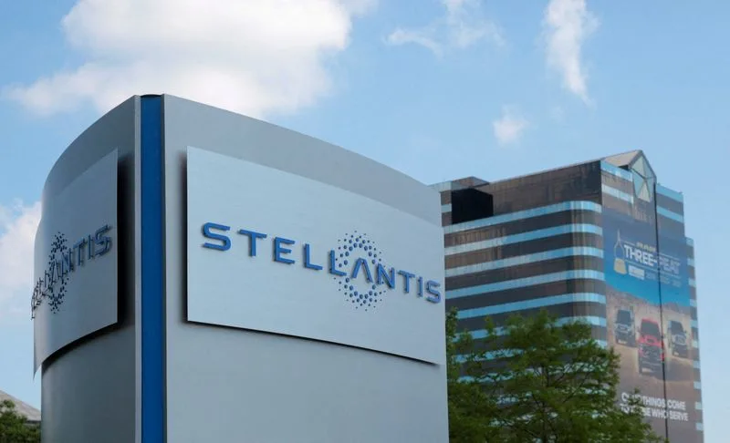 美国对15万辆Stellantis汽车展开调查,原因是其动力不足