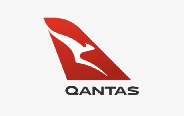 Qantas Airways股价创历史新高,低燃料成本与需求强劲推动盈利预期提升